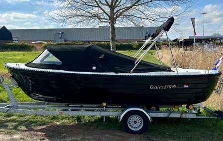 Corsiva 570 New Age Biminitop RVS Exclusive